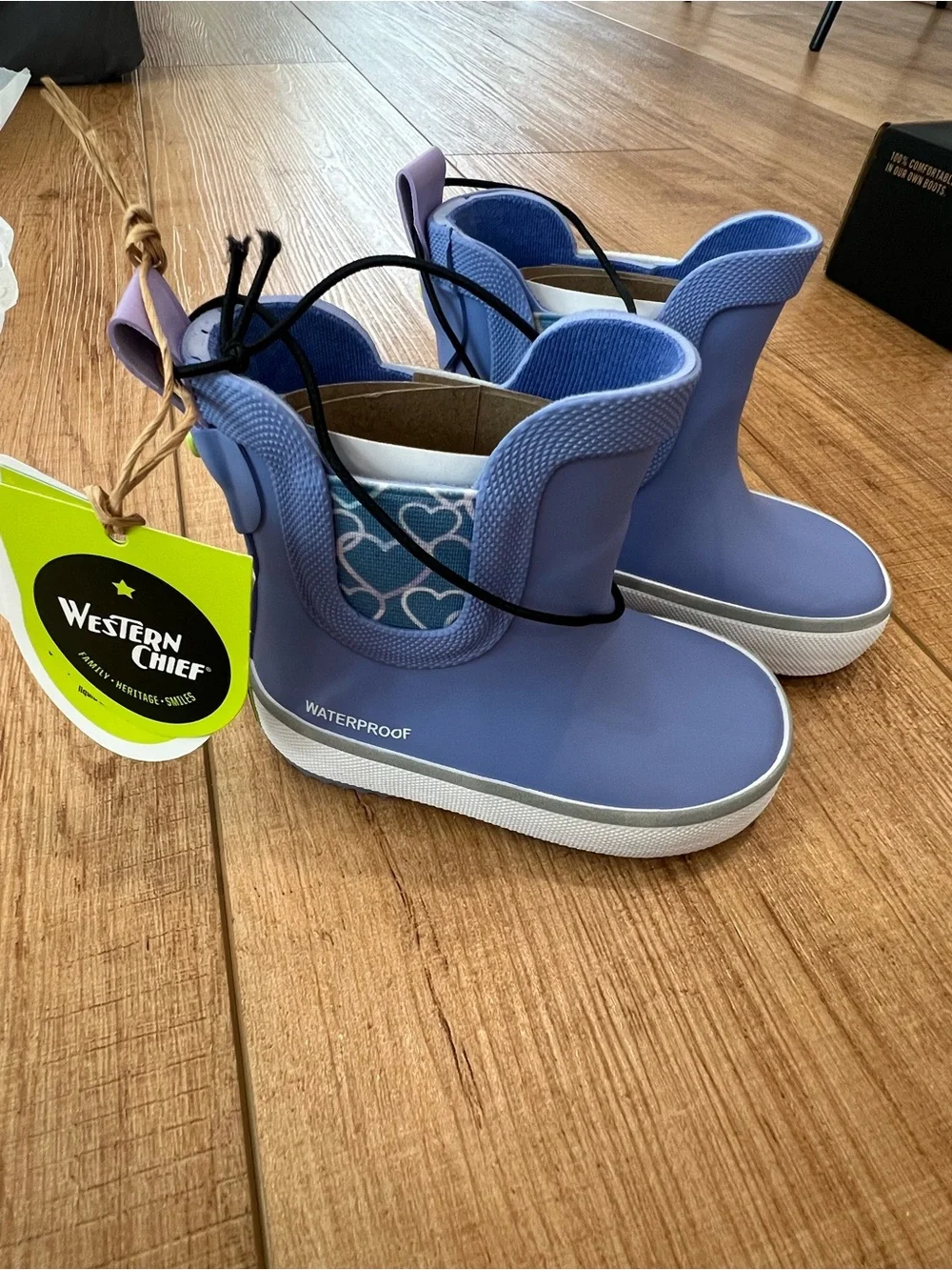 Western Chief Kids' Lavender Chelsea Rain Boots with Heart Panel Periwinkle